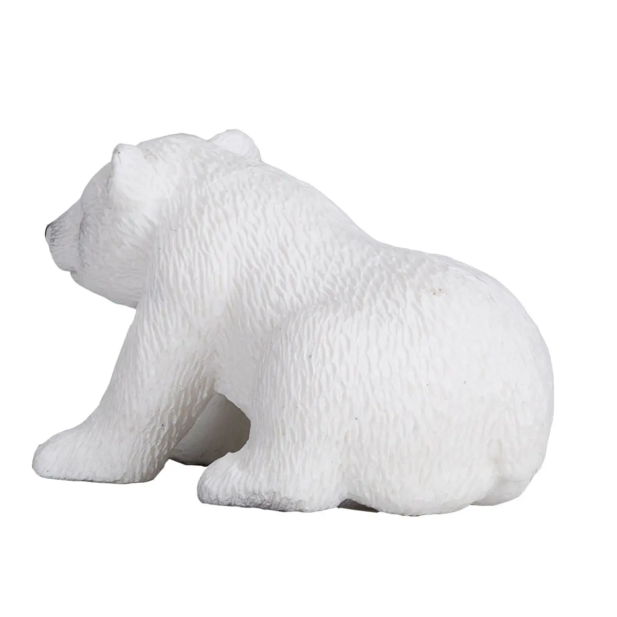 Белый медвежонок сидящий - фото