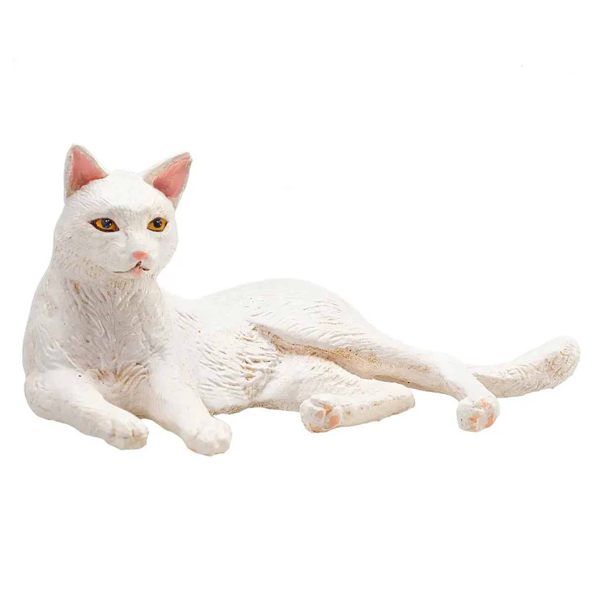 Кошка белая лежащая - фото