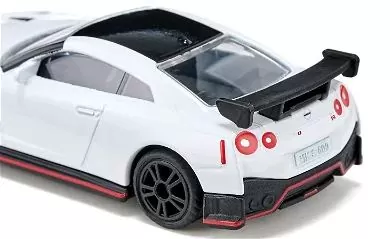 Машина Nissan GT-R Nismo - фото