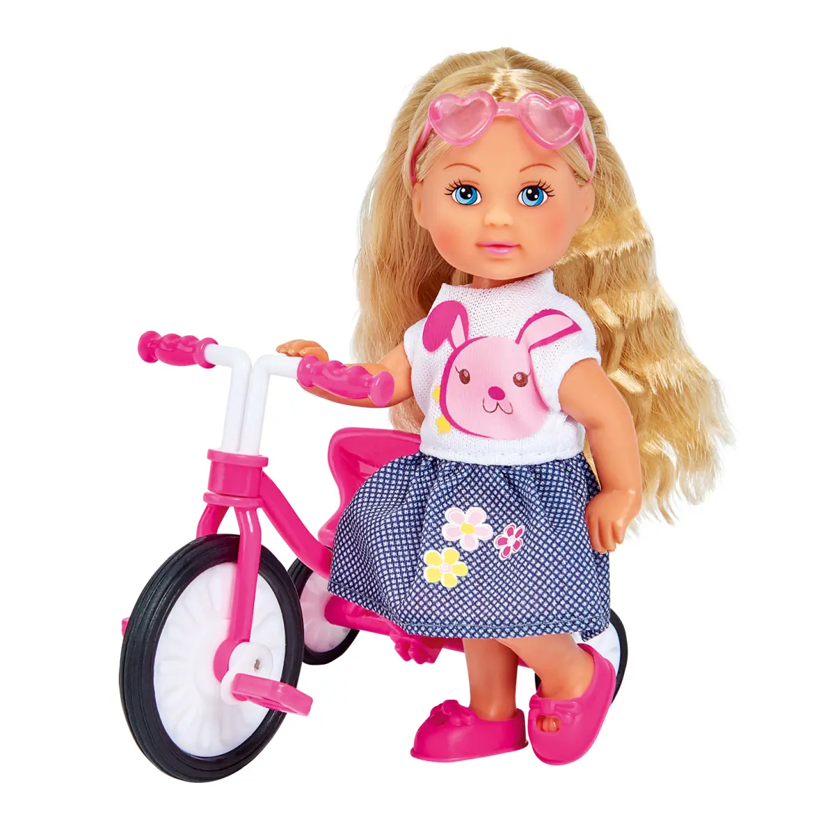 Кукла Еви на трехколесном велосипеде - фото