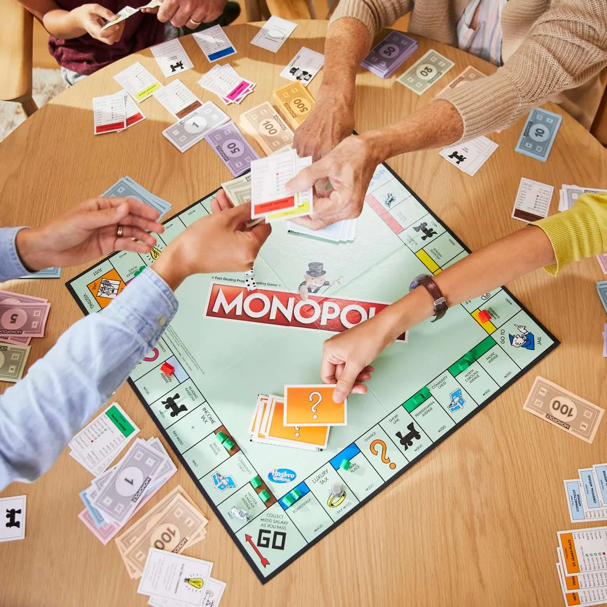 Игра настольная "Монополия" обновленная - фото