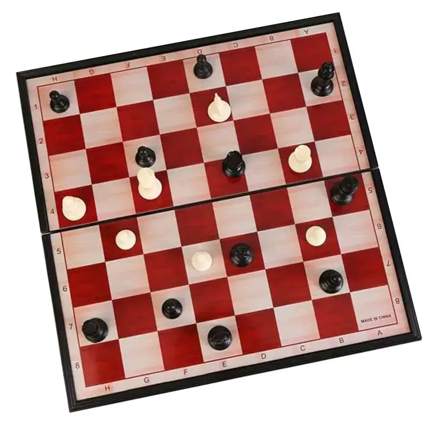 Настольная игра "Шахматы" на магнитной доске - фото